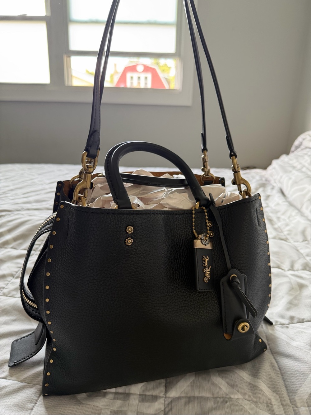 COACH Rogue 30/31 with rivets - Picture 2 of 11